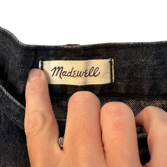 Madewell Relaxed Denim Shorts in Calverley Wash 27 - Picture 3 of 7